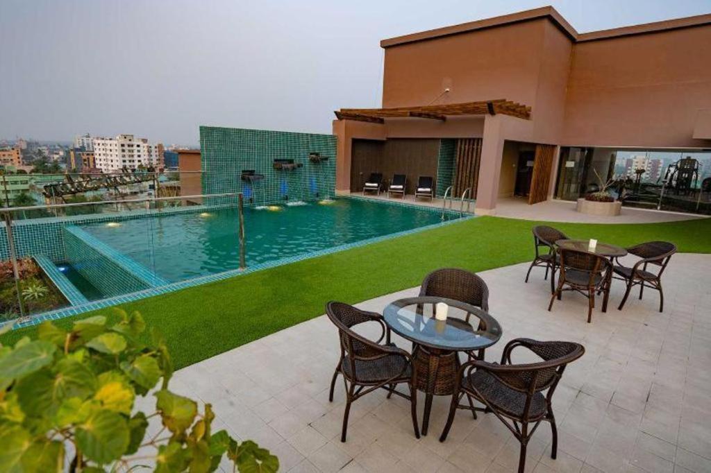 Hotel Castle Salam Khulna Экстерьер фото