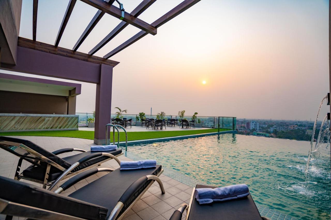 Hotel Castle Salam Khulna Экстерьер фото